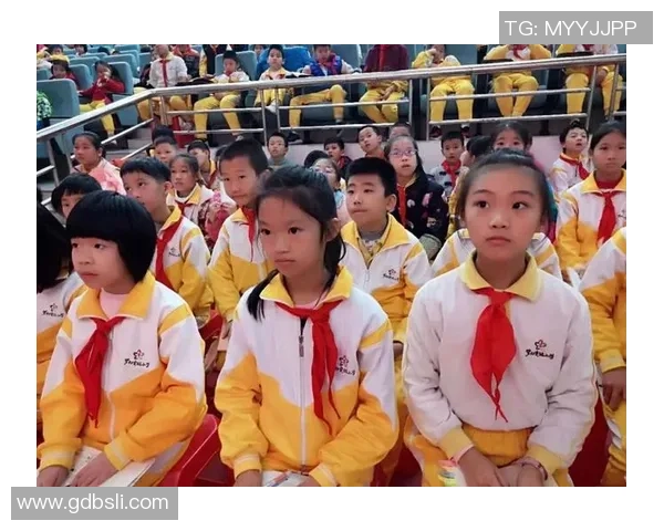 从草根到巨星的蜕变之路足球球星坚持梦想的励志故事